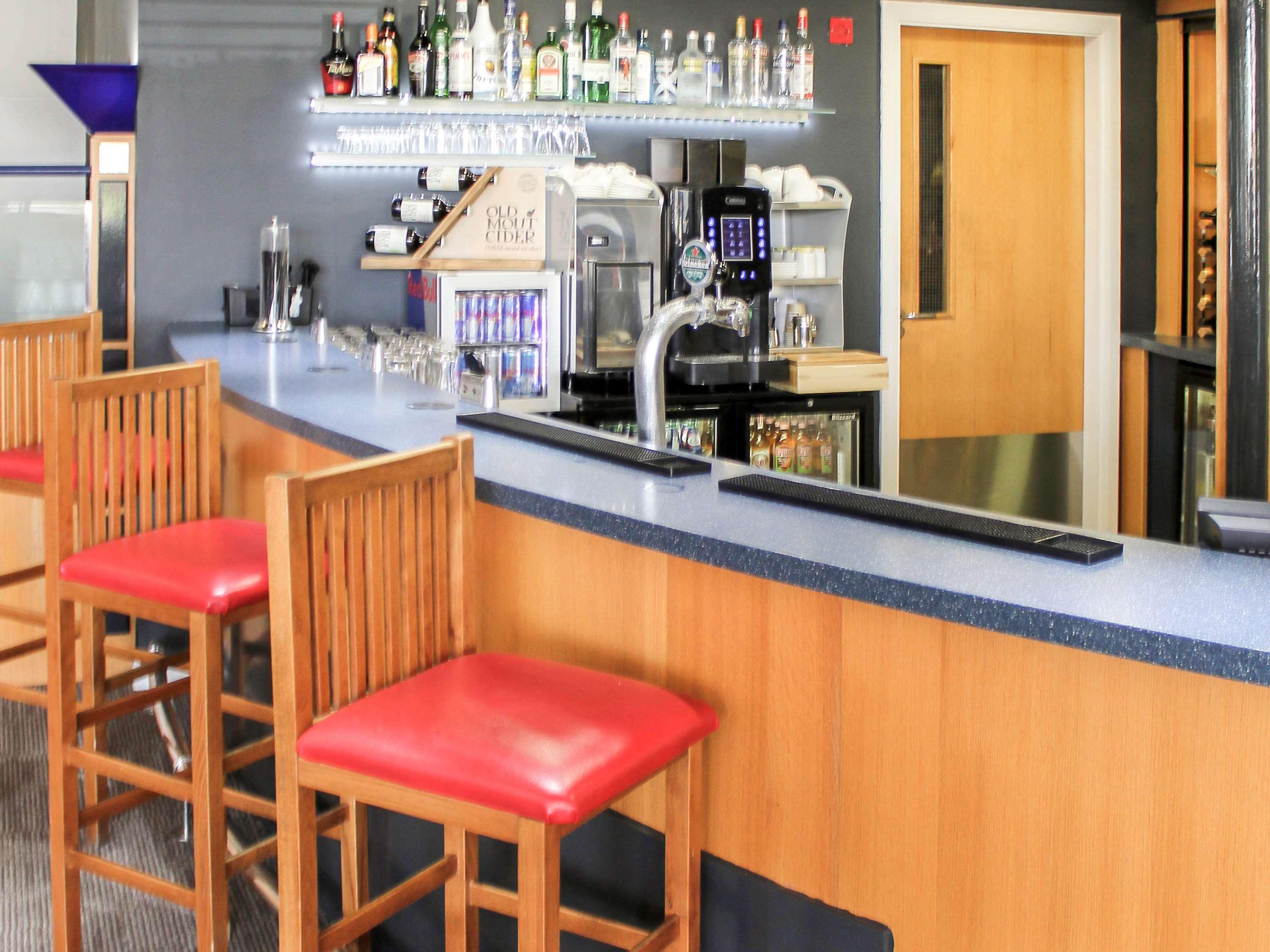 Ibis Cardiff Gate - International Business Park Ξενοδοχείο Εξωτερικό φωτογραφία