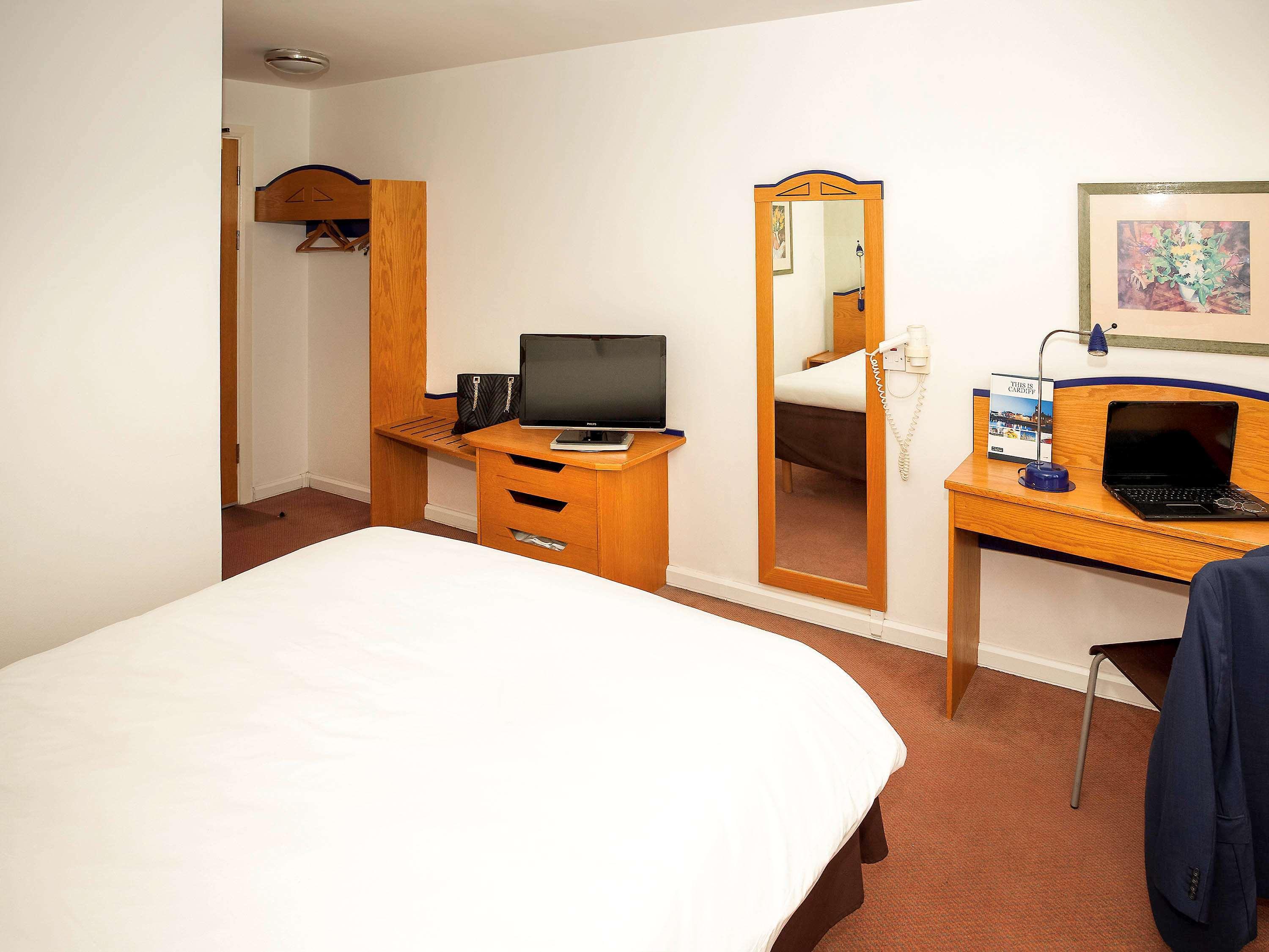 Ibis Cardiff Gate - International Business Park Ξενοδοχείο Εξωτερικό φωτογραφία