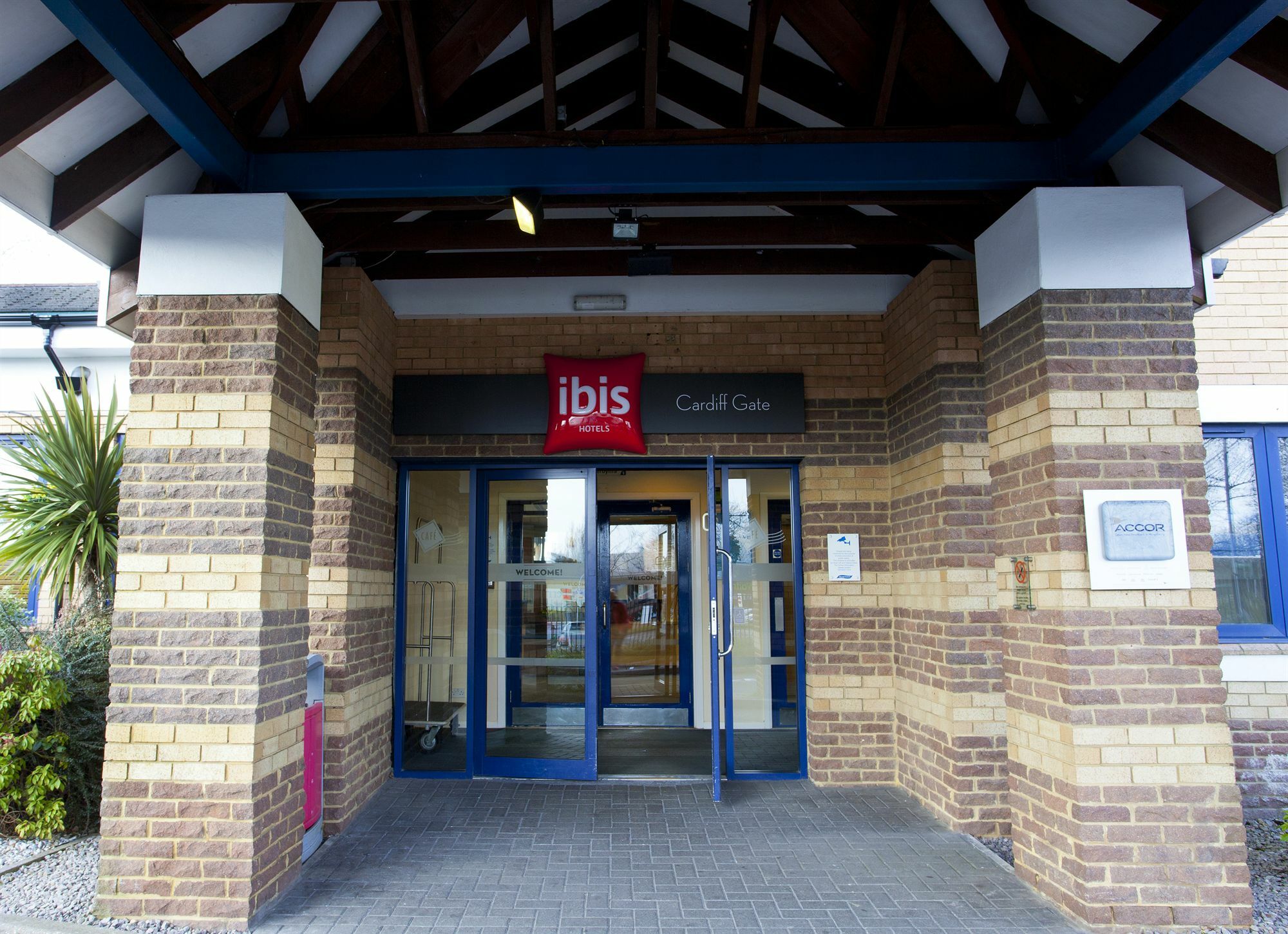 Ibis Cardiff Gate - International Business Park Ξενοδοχείο Εξωτερικό φωτογραφία